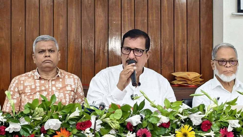 বড়কুঠি রাজশাহী বিশ্ববিদ্যালয়ের কাছে হস্তান্তর করার চেষ্টা করা হবে: ভূমিমন্ত্রী